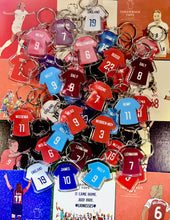 Carregar imagem no visualizador da galeria, Women&#39;s Legends Player Keyrings
