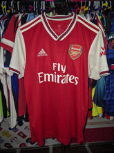 Load image into Gallery viewer, LIMITED RELEASE - ARSENAL WOMEN’S PLAYER BOX
