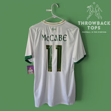 Lade das Bild in den Galerie-Viewer, Ireland Away 2020-21 McCABE 11
